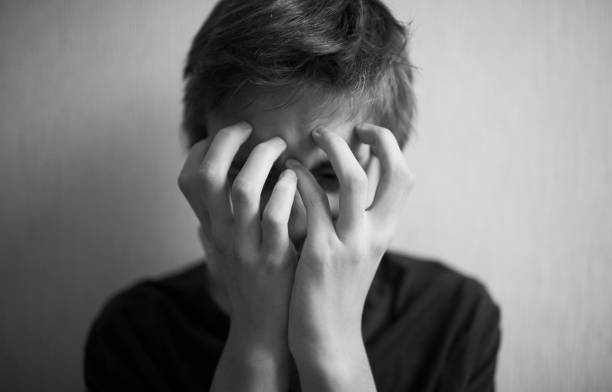 How Schizophrenia Differs From Typical Teen Struggles