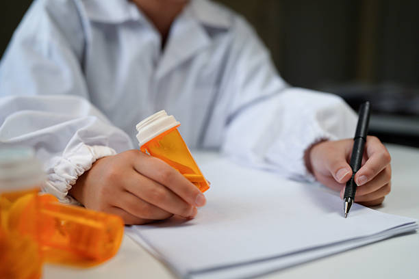 Can Psychiatrists Write Prescriptions?