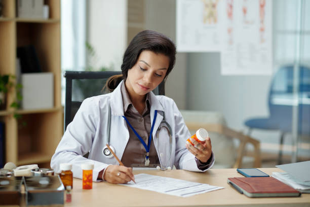 How Psychiatrists Work With Therapists and Counselors