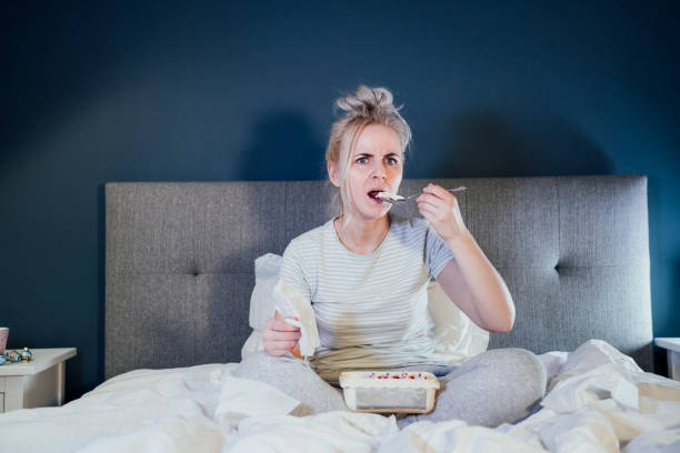 Common Signs and Symptoms of Sleep Eating Disorder